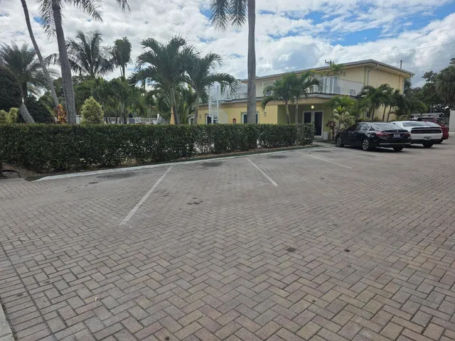  Unit 205 photo 11