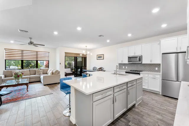 Residence photo 15