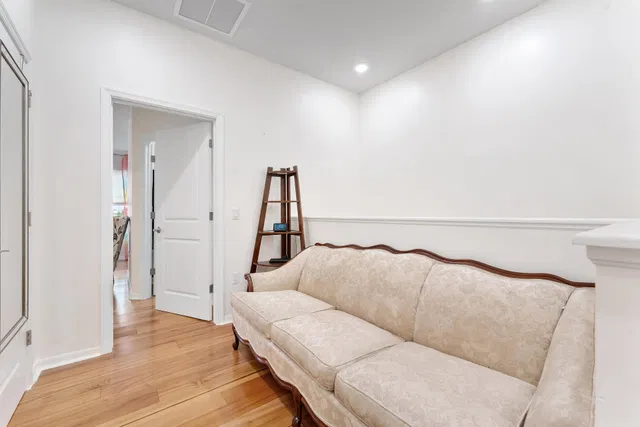Residence photo 22