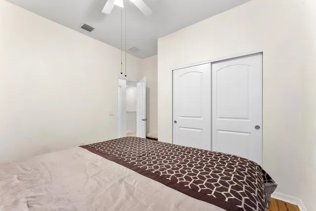 Residence photo 32