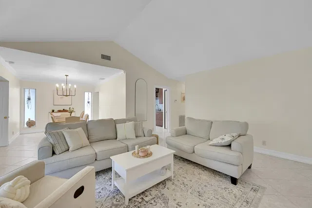 Unit 202 photo 7