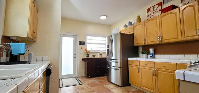 Old Northwood Residence photo 11