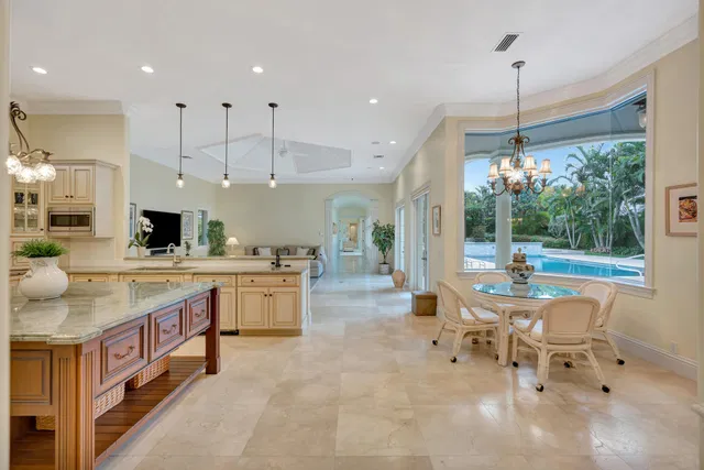 Admirals Cove Residence photo 15