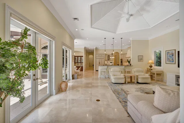 Admirals Cove Residence photo 23