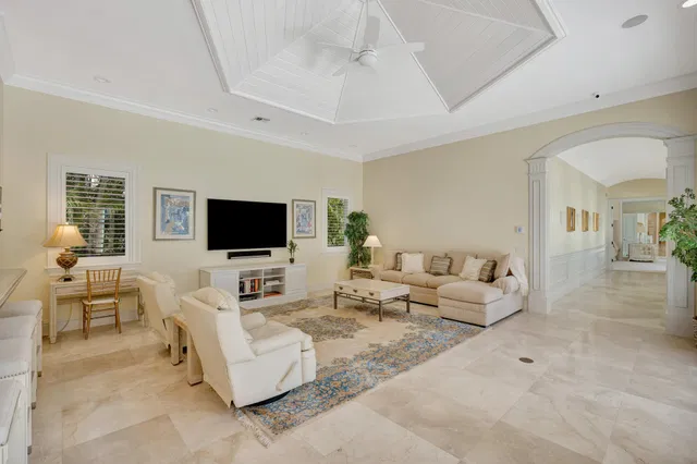 Admirals Cove Residence photo 26