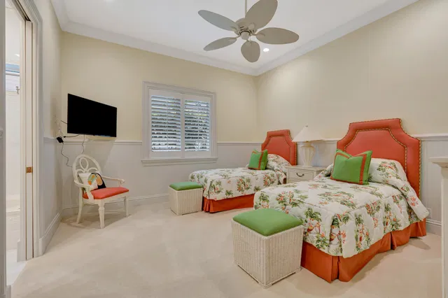 Admirals Cove Residence photo 34