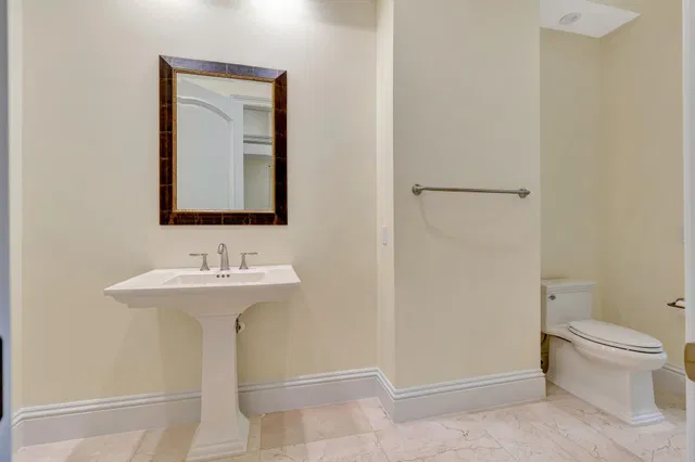 Admirals Cove Residence photo 40