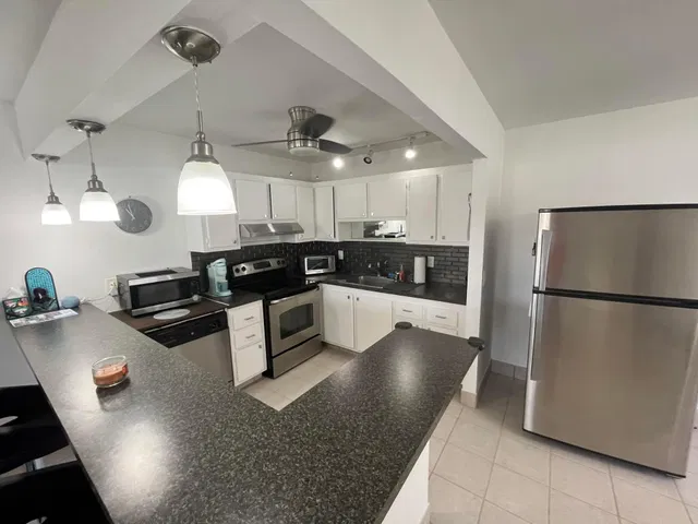 Unit 114 photo 2