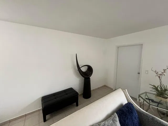 Unit 114 photo 8