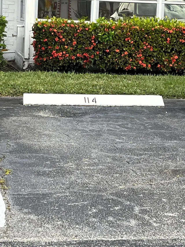 Unit 114 photo 23