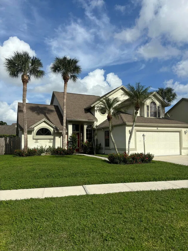 Residence photo 32