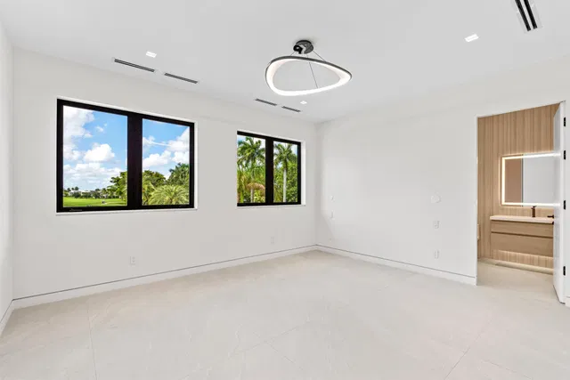 St. Andrews Country Club Residence photo 39