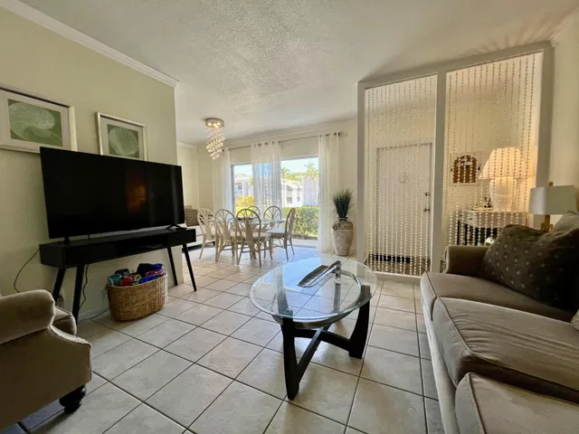 South Palm Beach Unit M5 photo 9