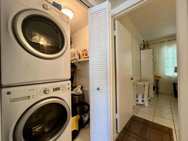 South Palm Beach Unit M5 photo 14