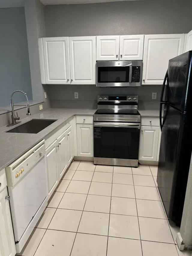 Residence photo 8
