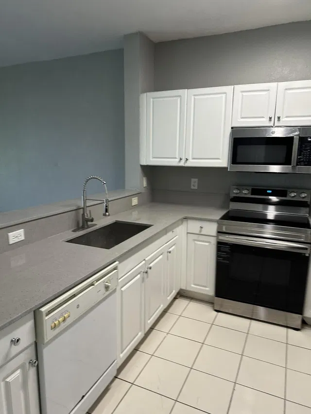 Residence photo 9