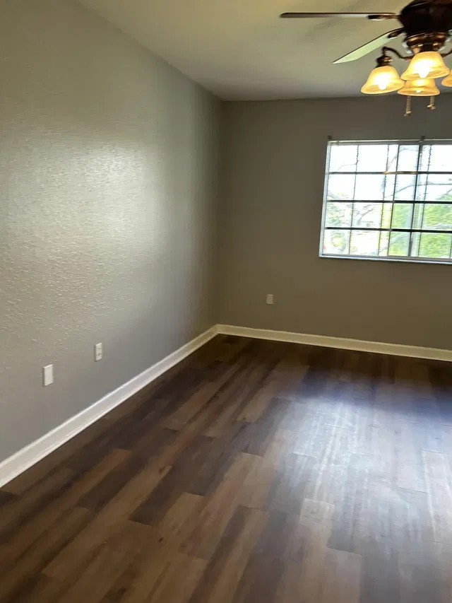 Residence photo 18