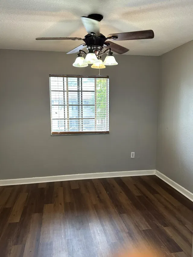 Residence photo 24