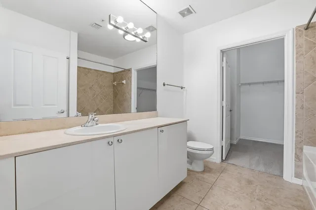 The Prado Unit 401 photo 20