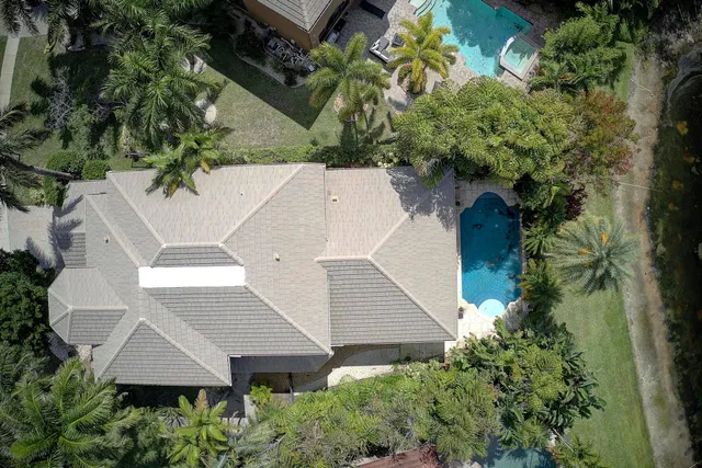 Residence photo 2
