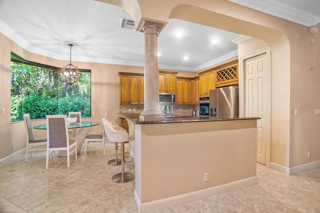 Residence photo 11