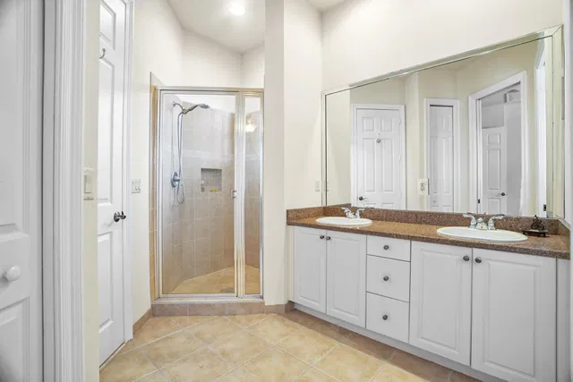Residence photo 46