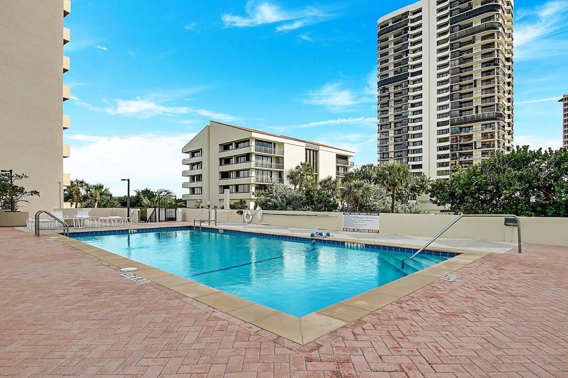 Singer Island Unit 2-1104 photo 2