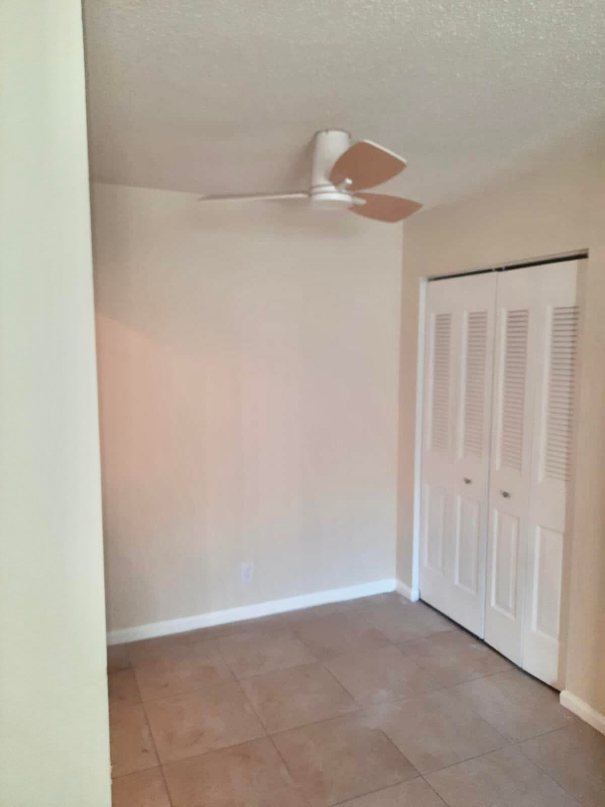 Unit B29 photo 11