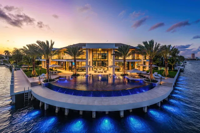 Royal Palm Yacht and Country Club Residence photo 2