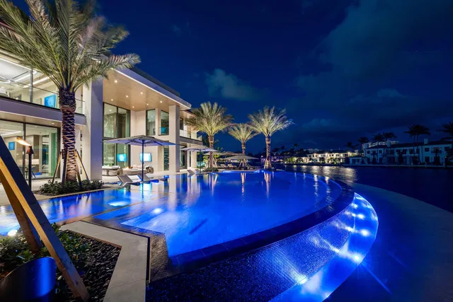 Royal Palm Yacht and Country Club Residence photo 6
