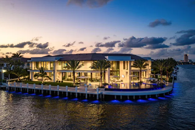 Royal Palm Yacht and Country Club Residence photo 8