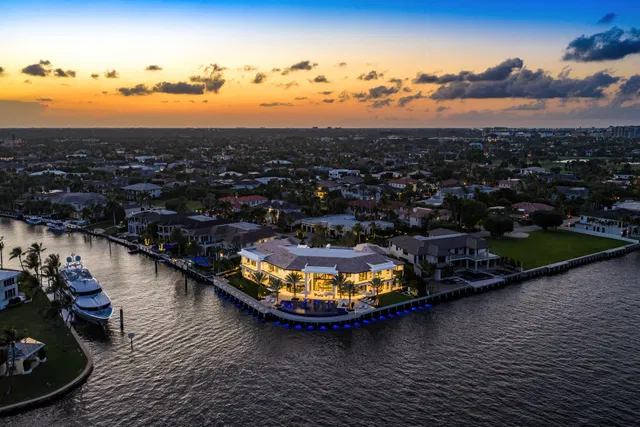 Royal Palm Yacht and Country Club Residence photo 9