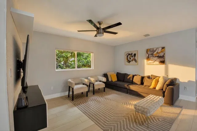 Lake Floresta Park Residence photo 28
