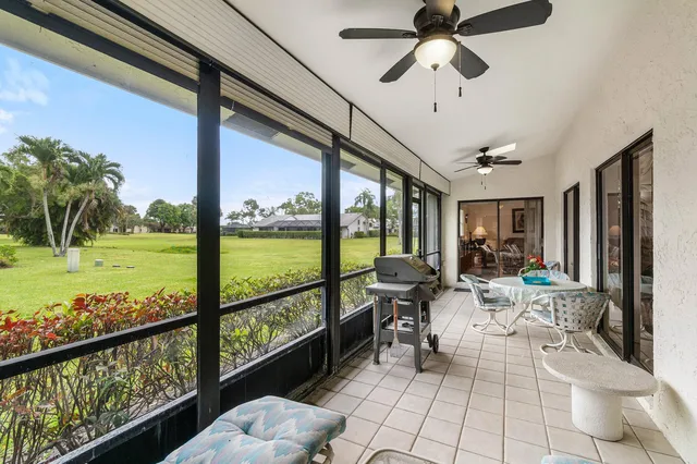 Residence photo 3