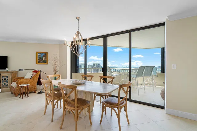 Singer Island Unit 19d photo 9