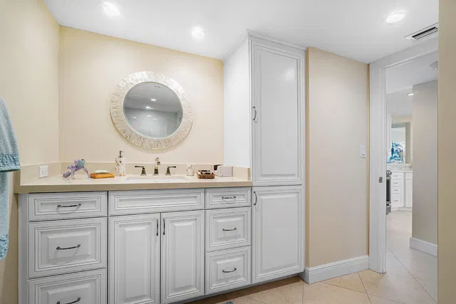 Singer Island Unit 19d photo 21