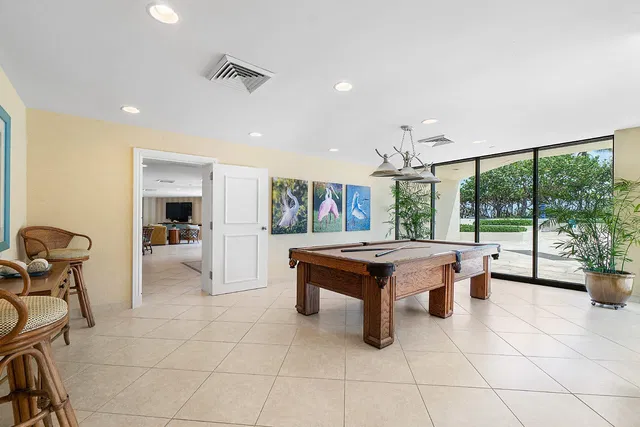 Singer Island Unit 19d photo 23
