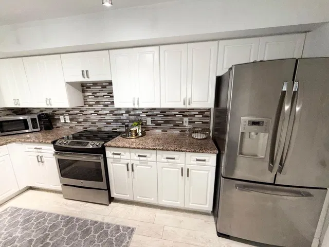 Unit 406 photo 10