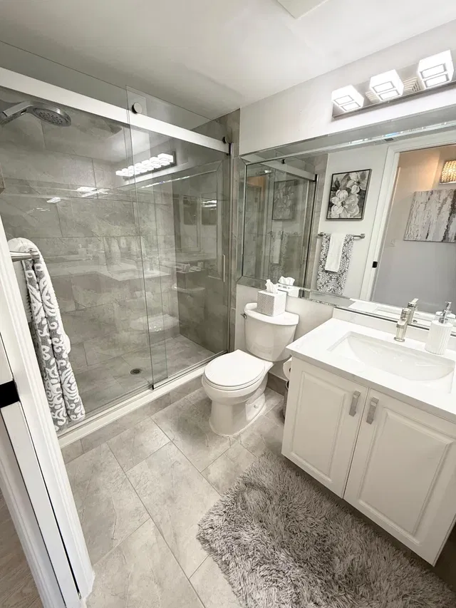 Unit 406 photo 14
