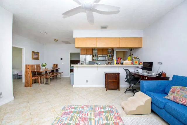 Residence photo 5