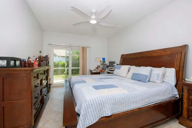 Residence photo 12
