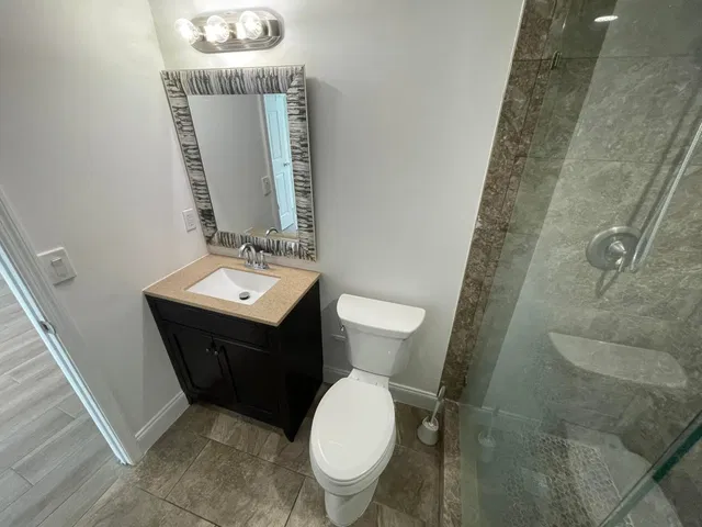 5200 N Flagler Unit 2004 photo 18