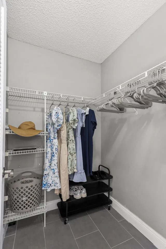 Residence photo 18