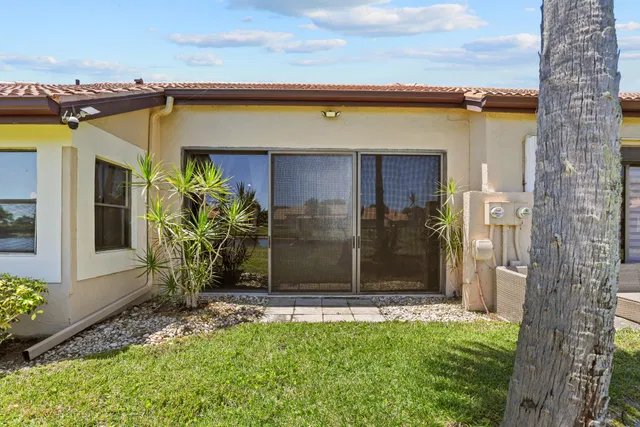 Residence photo 25