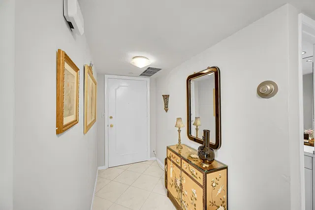 Boca Raton Unit 4b photo 6