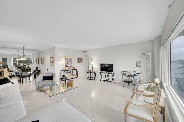 Boca Raton Unit 4b photo 10