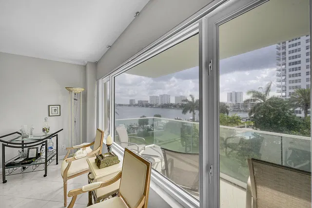 Boca Raton Unit 4b photo 12