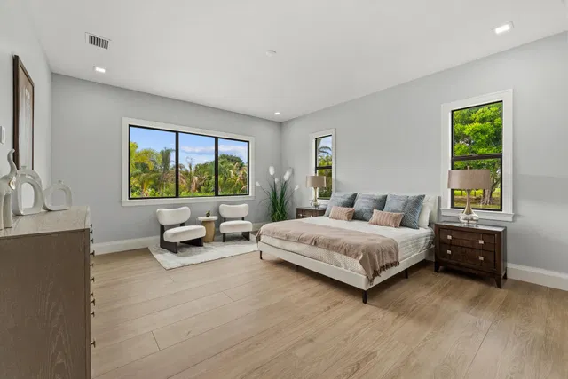 Residence photo 5