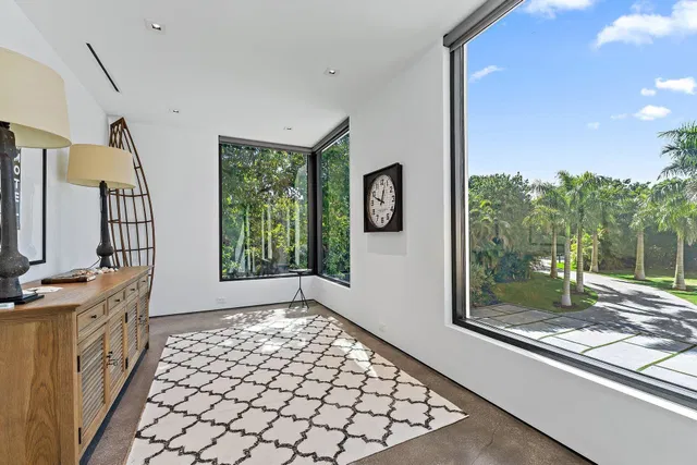 Residence photo 37