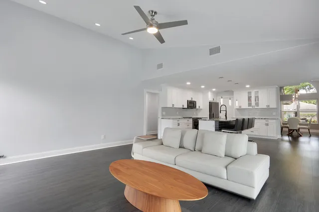 PGA National Palm Beach Gardens Residence photo 8